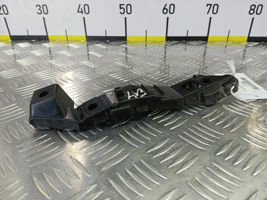 Кронштейн бампера передний Kia Ceed ED рестайлинг