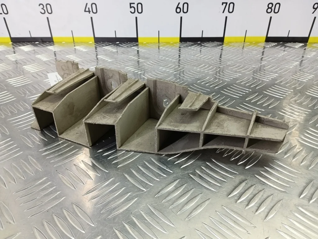 Кронштейн бампера передний LAND ROVER FREELANDER