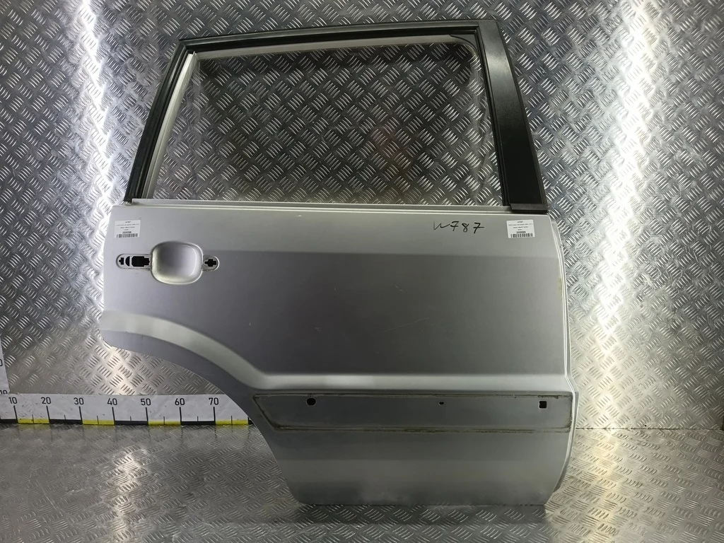 Дверь задняя правая FORD Fusion I рестайлинг (200