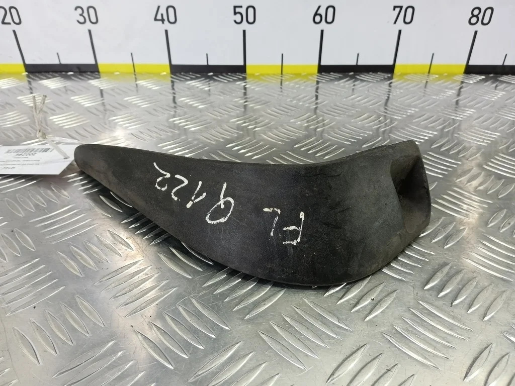 Брызговик передний левый Kia Ceed ED рестайлинг (