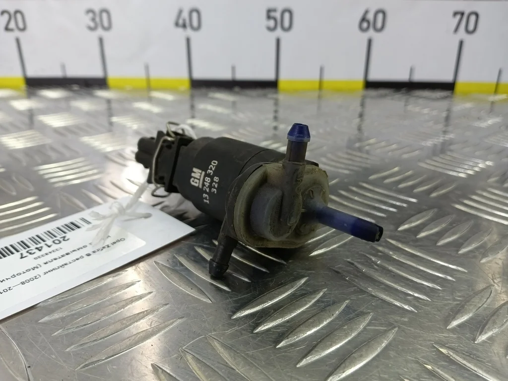 Насос омывателя (Моторчик) Opel Zafira B рестайли