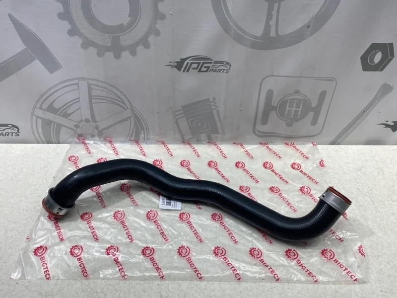 Патрубок ож Mercedes-benz W211