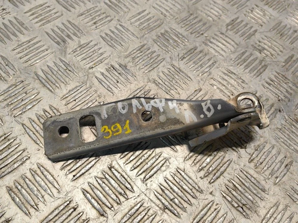 Петля капота левая Volkswagen Golf Mk4