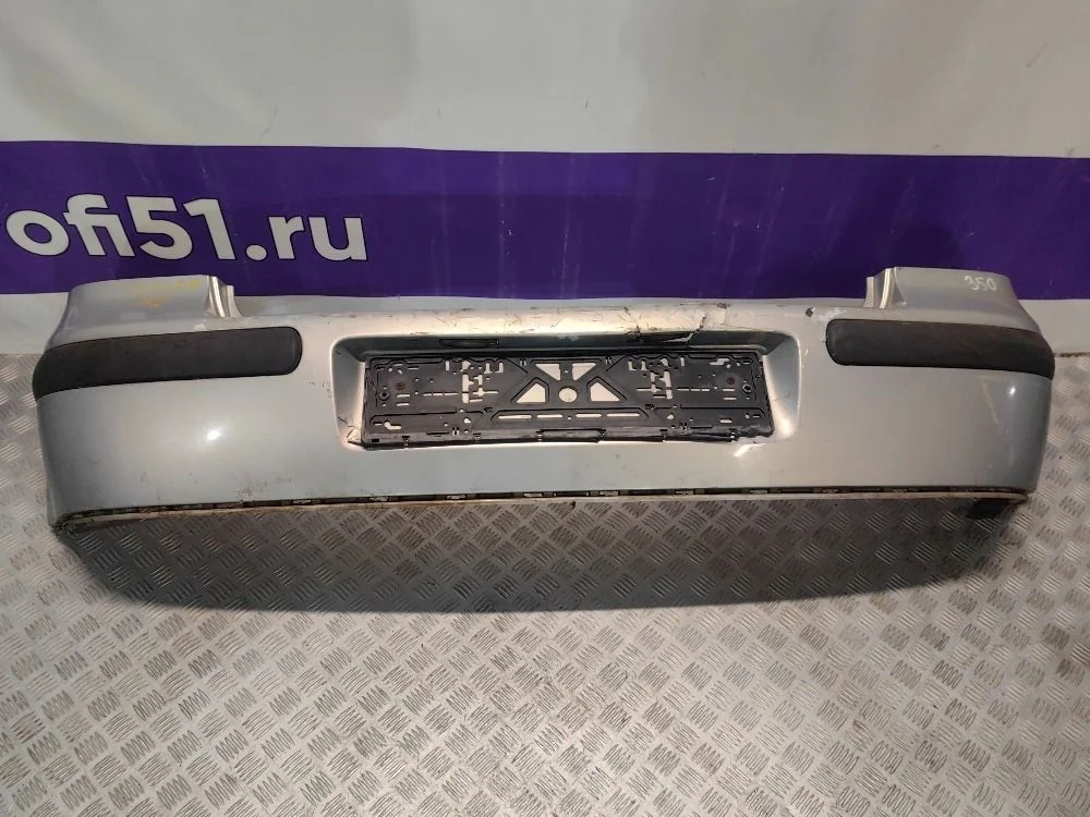 Бампер задний Volkswagen Golf Mk4
