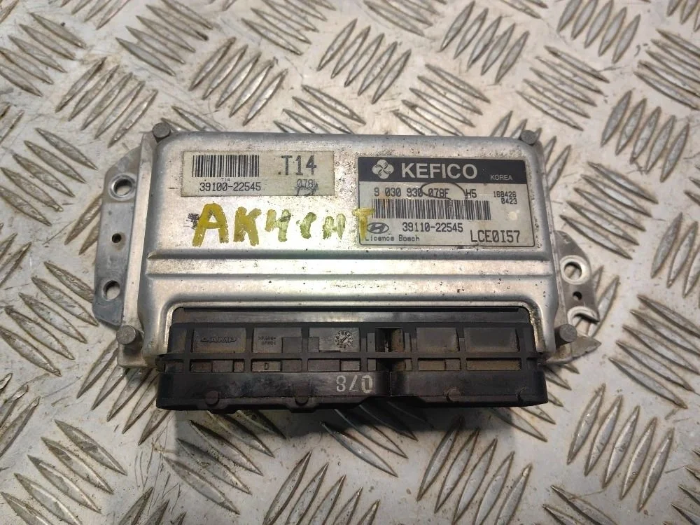 Блок управления двигателем Hyundai Accent