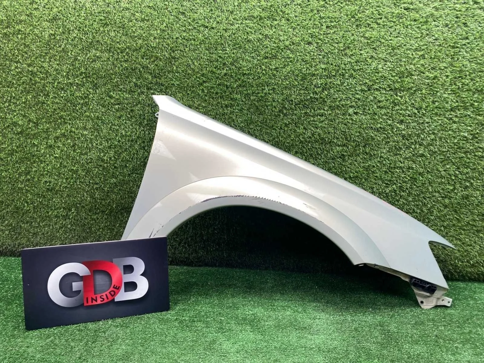 Крыло Subaru Outback 57120AG0209P BP9 BPE BPH, переднее правое