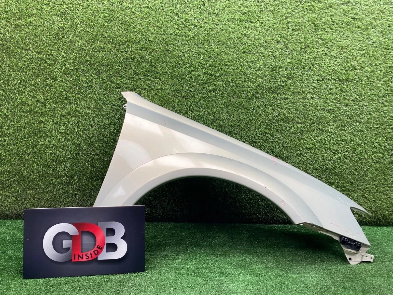 Крыло Subaru Outback 57120AG0209P BP9 BPE BPH, переднее правое