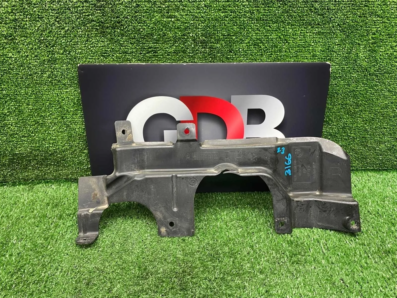 Пыльник рулевой рейки BMW X5 17.09.2012 51757160238 E70 N57D30A, передний правый