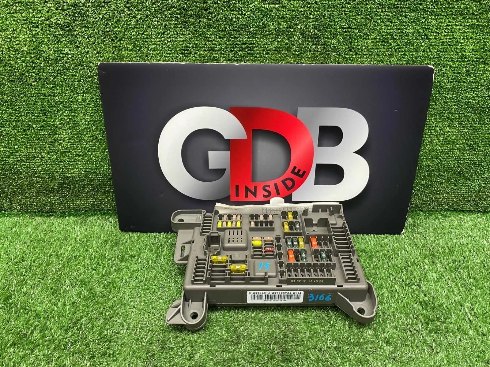 Блок предохранителей BMW X5 17.09.2012 61146931687 E70 N57D30A