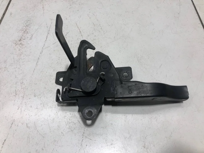 Замок капота SsangYong Actyon 2 CK