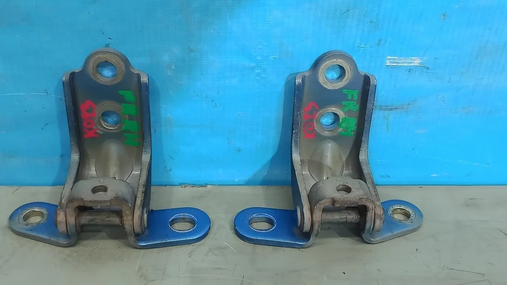 петли двери Hyundai Tucson 3 2015-2018 11.09.2017