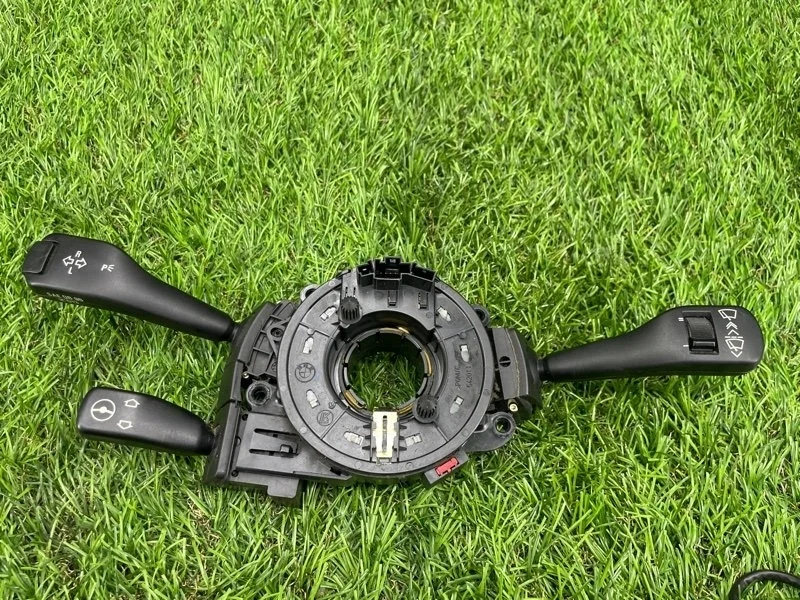 Блок подрулевых переключателей BMW X5 2001 61318379091 E53 M54B30