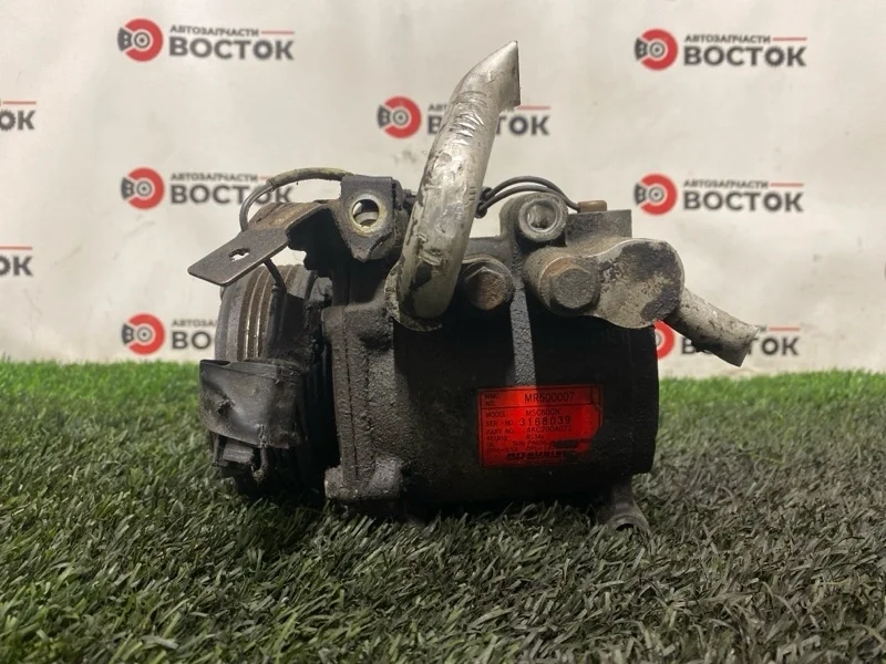 Компрессор кондиционера MITSUBISHI CARISMA MR500007 DA1A 4G92