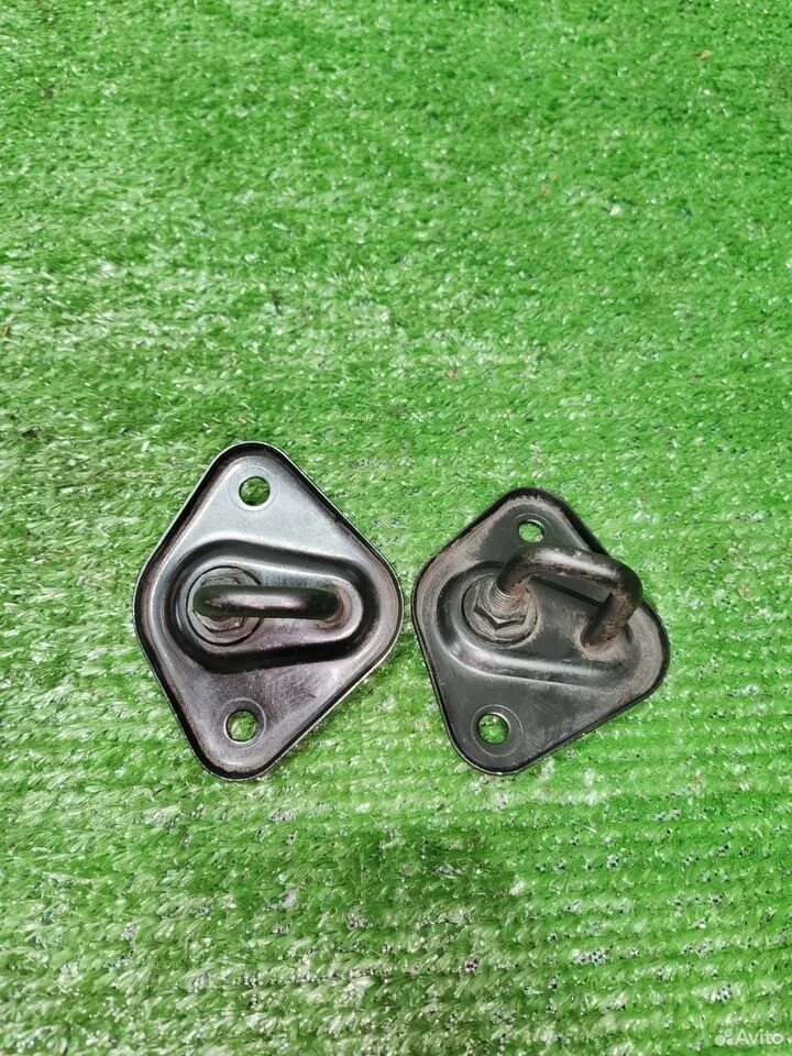 Фиксатор капота mercedes a2128800060 оригинал