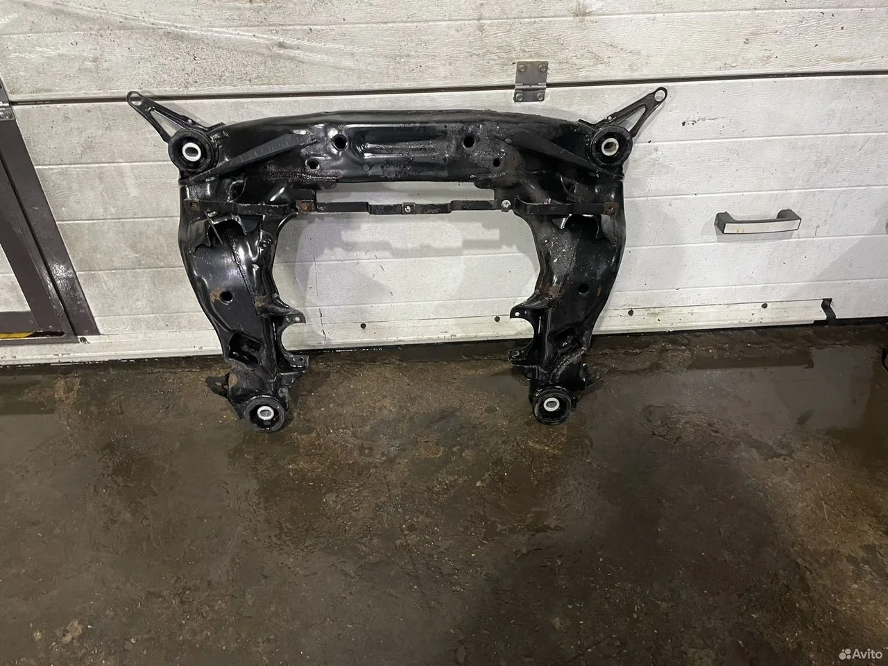 Подрамник передний audi vw skoda 4b0399313dc