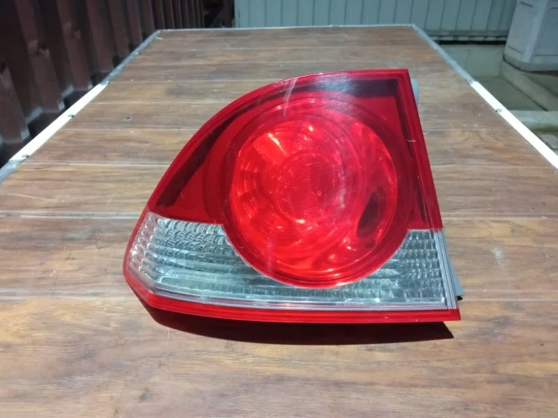 Фонарь Honda Civic 8 2006-2008 FD1 4D