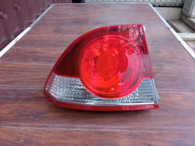 Фонарь Honda Civic 8 2006-2008 FD1 4D