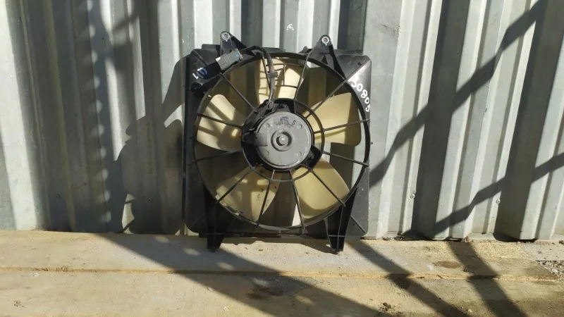 Диффузор вентилятора сборе Honda Civic 8 2006-2011 4D