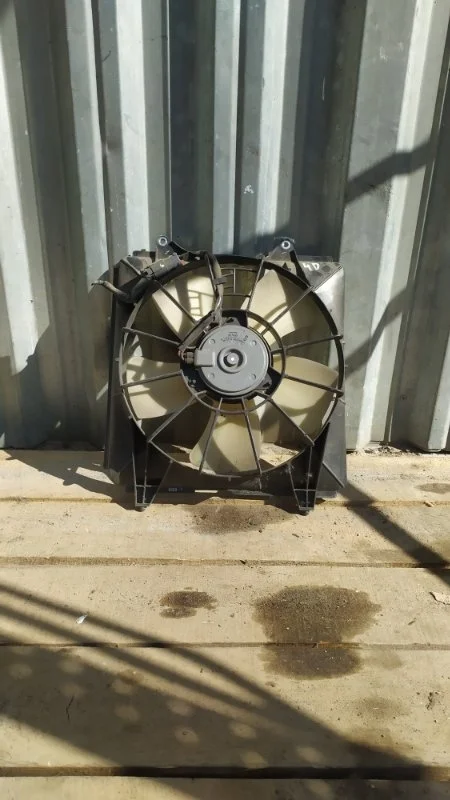 Диффузор вентилятора сборе Honda Civic 8 2006-2011 4D