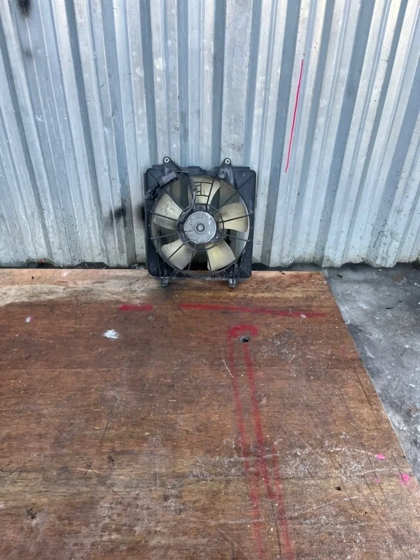 Диффузор вентилятора сборе Honda Civic 8 2006-2011 4D