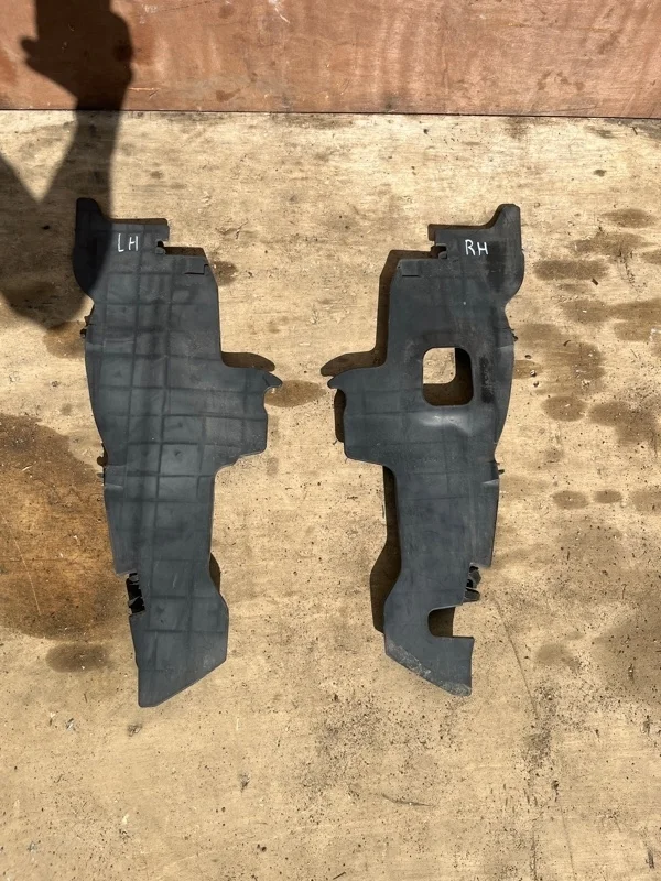 Дефлектор радиатора Toyota RAV4 2006-2009 30