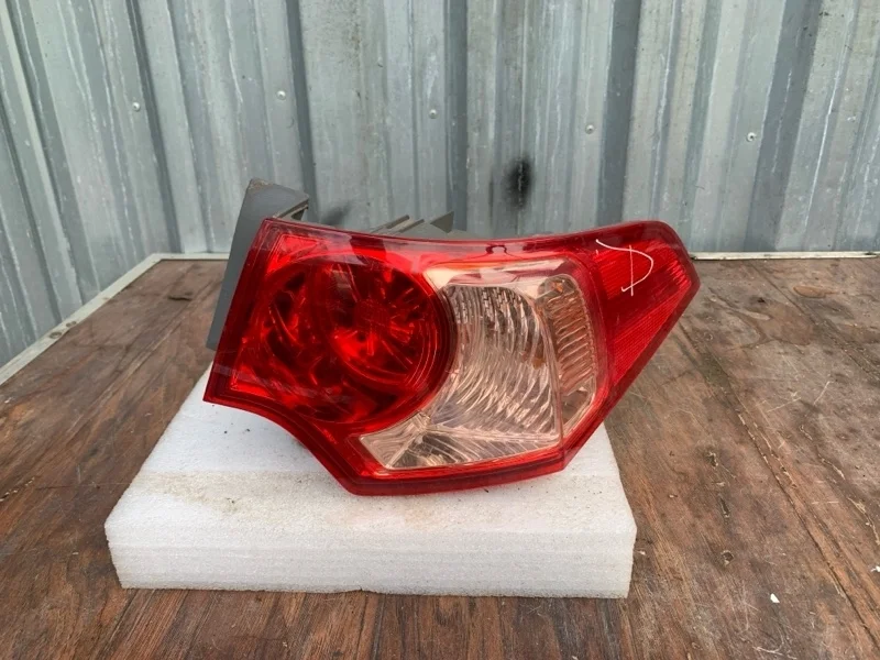 Фонарь Honda Accord 8 2011-2013