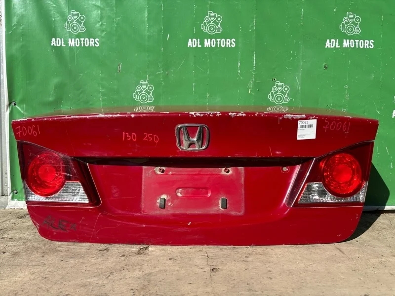 Крышка багажника Honda Civic 8 2006-2011 4D