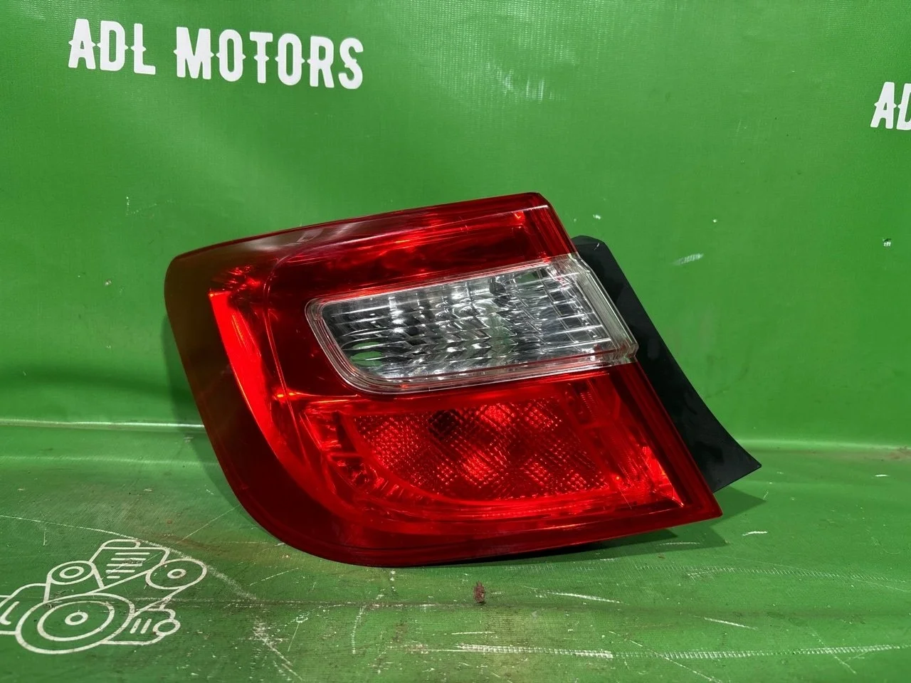 Фонарь Toyota Camry 2011-2014 50