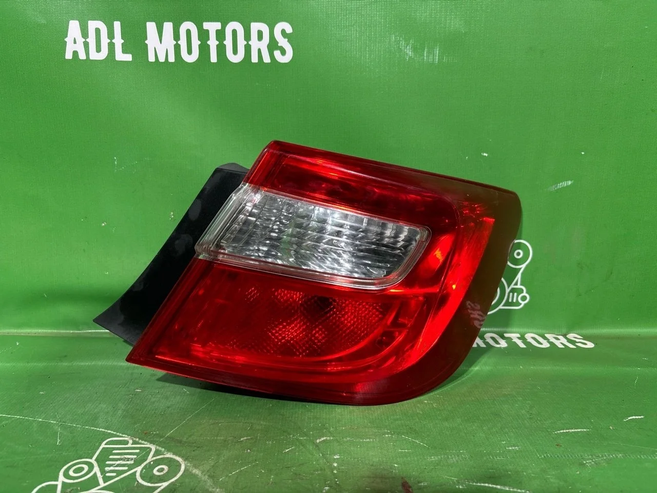 Фонарь Toyota Camry 2011-2014 50