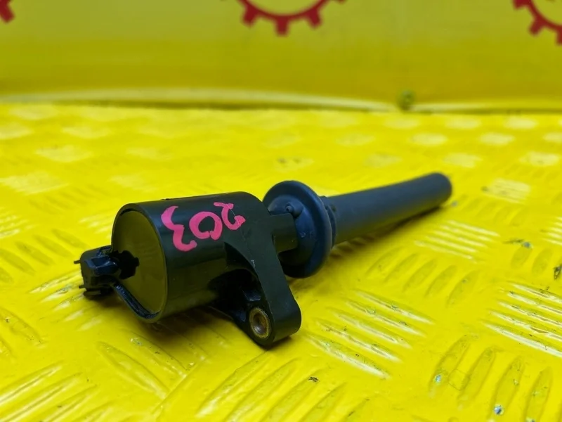 Катушка зажигания mazda MPV 2 2004 AJ5118100 LW AJ51