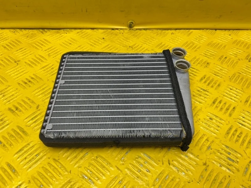 Радиатор печки Volkswagen Passat 7 2011 1K0819031E B7 2.0 CFFB