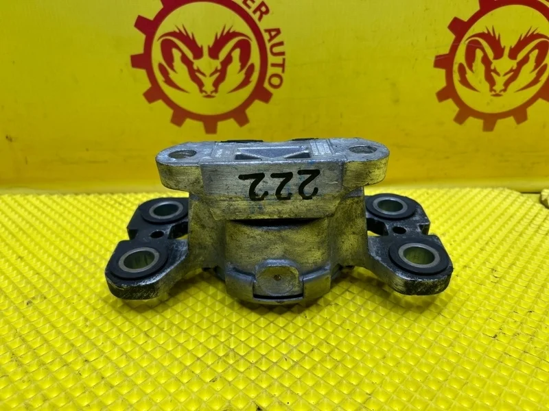 Опора кпп Land Rover Freelander 2 2007 LR006976 2.2 EFI TC DW12