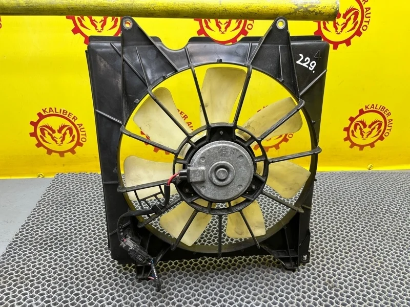Вентилятор радиатора Honda Accord 8 2010 19015R60U01 2.0 R20A3, левый
