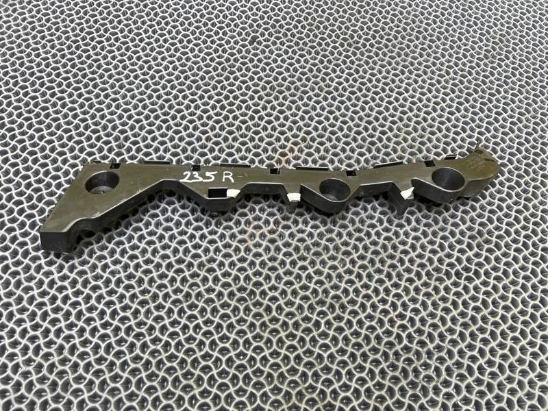 Кронштейн бампера Mazda 6 2009 GS1E502H1C GH 2.0 LF, задний правый