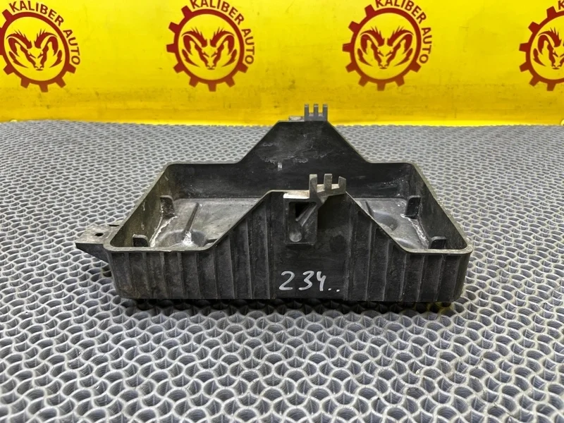 Подставка/ крепление аккумулятора Mazda 6 2008 GS1D56041A GH УНИВЕРСАЛ 2.0 LF10563465