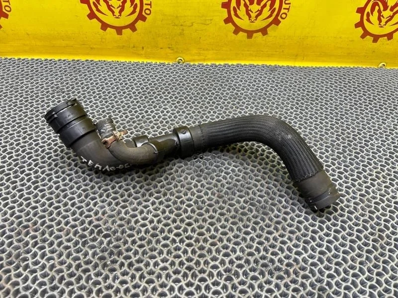 Патрубок радиатора LAND ROVER Freelander 2 2007 LR006993 2.2 EFI TC DW12