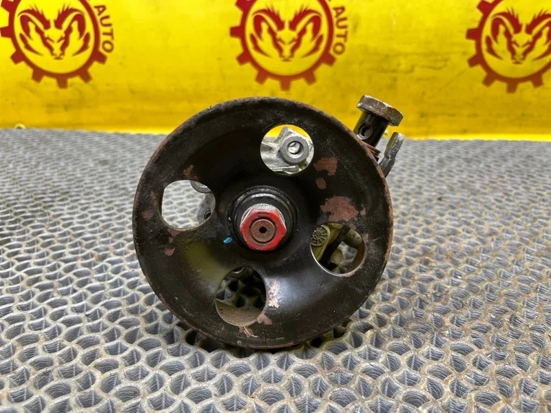 Насос гидроусилителя Hyundai Trajet 2003 571003A200 2.0 D4EA