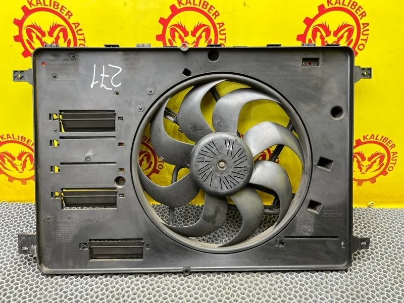Вентилятор радиатора Ford S-Max 2011 1768199 2.0L ECOBOOST