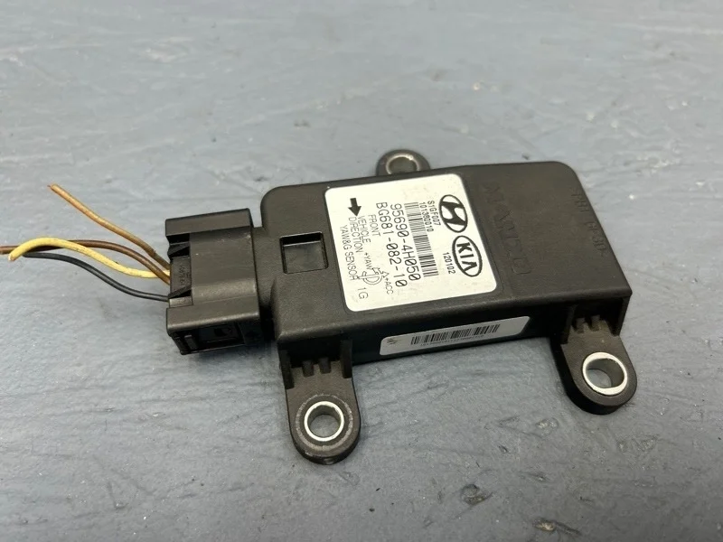 Датчик курсовой устойчивости Hyundai Grand Starex/H1 2012 956904H050 2.5 D4CB