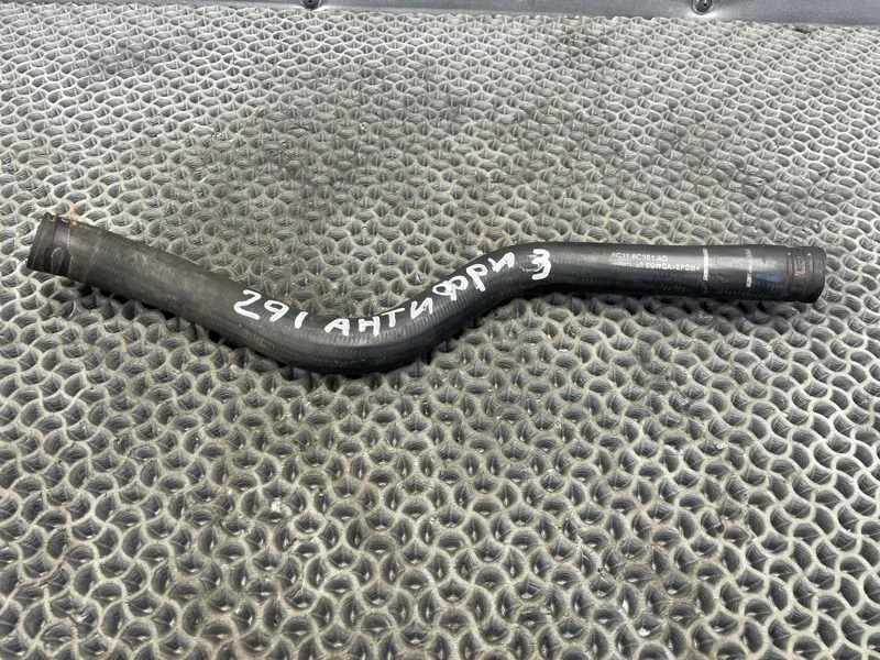 Патрубок системы охлаждения Ford Transit 2008 1384597 TT9 2.4L DURATORQ