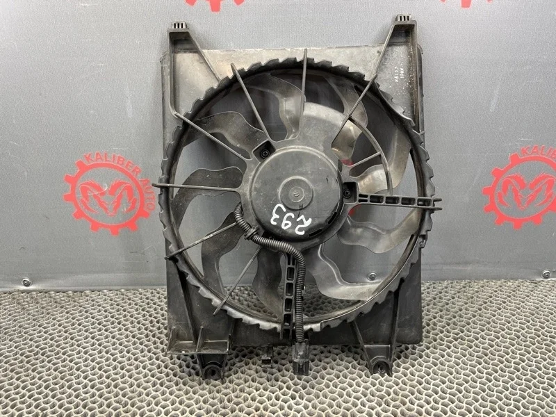 Вентилятор радиатора Hyundai Grand Starex/H1 2012 977304H500 2.5 D4CB, левый