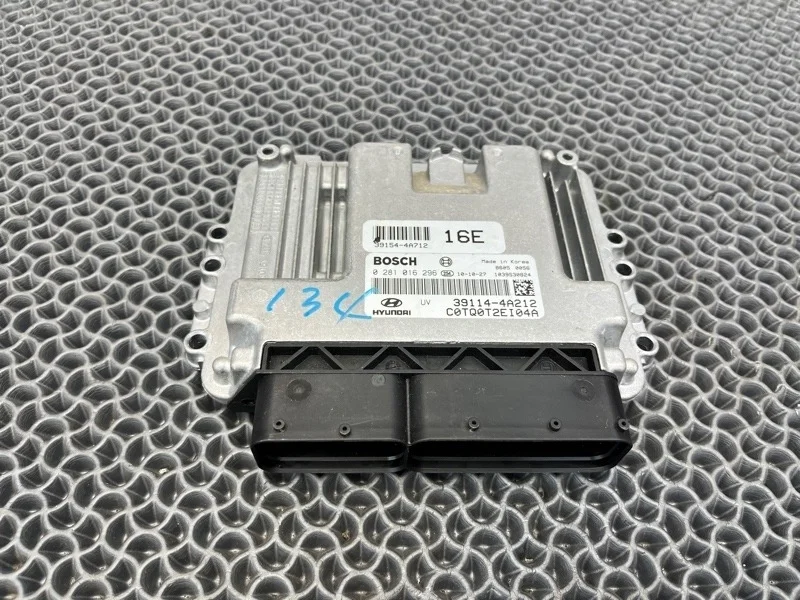 Блок управления двигателем Hyundai Grand Starex/H1 2011 391144A212 2.5 D4CB A743025