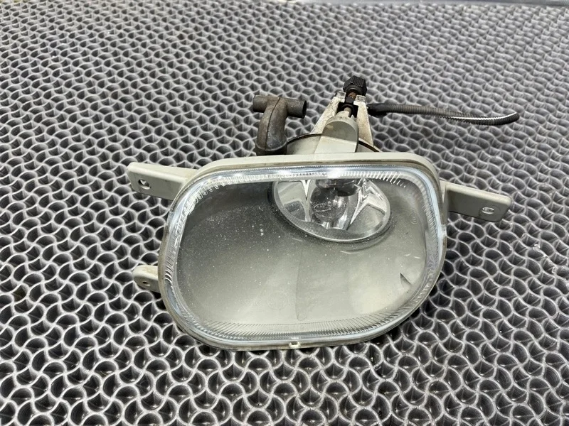 Фара противотуманная Volvo XC90 2011 31111183 2.4 D5244T4, передняя правая