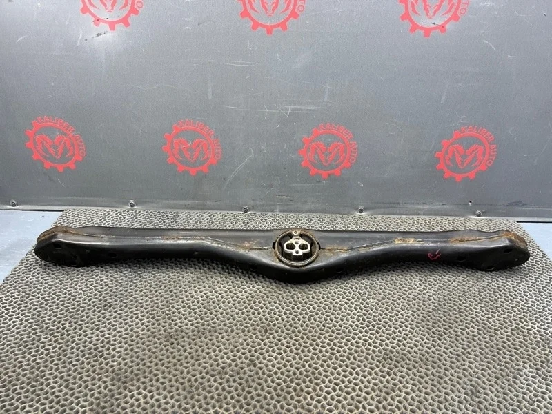 Балка раздаточной коробки Volkswagen Touareg 2004 7L6399225Q 7LA 2.5 BAC 033884