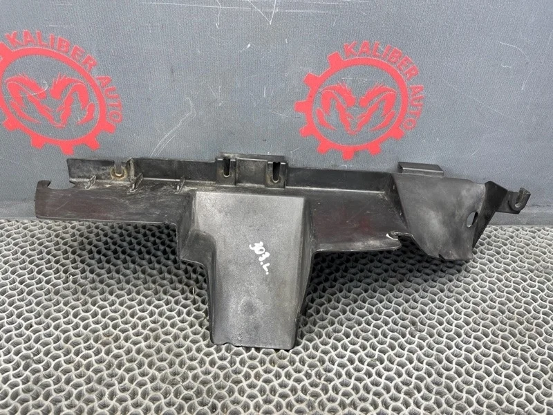 Воздуховод радиатора Volkswagen Touareg 2004 7L6121333D 7LA 2.5 BAC 033884, левый