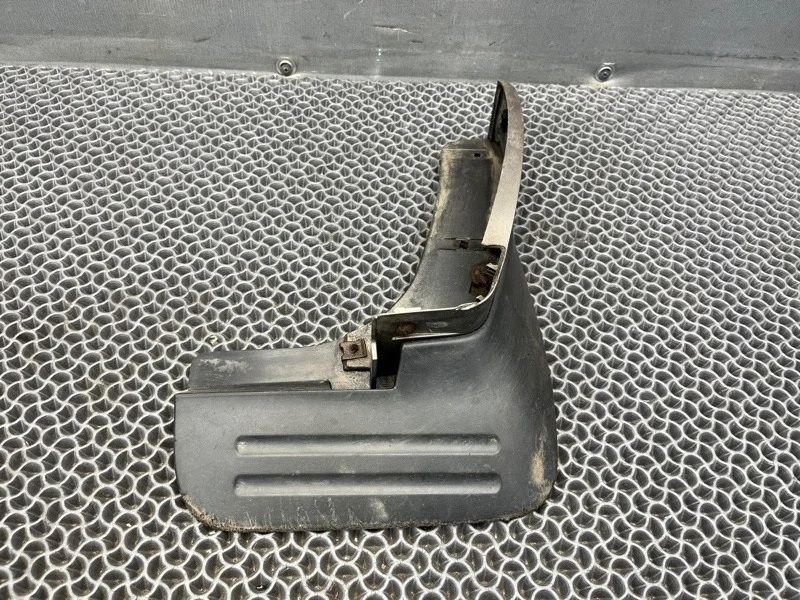 Брызговик Hyundai Grand Starex/H1 2008 868604H010 2.5 D4CB 8377905, передний правый