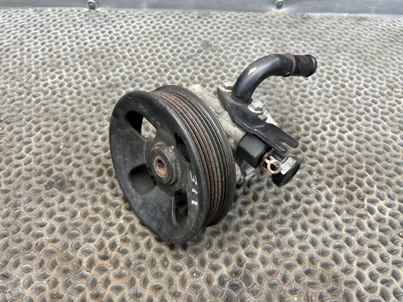 Насос гидроусилителя Hyundai Grand Starex/H1 2008 571004H000 2.5 D4CB 8377905