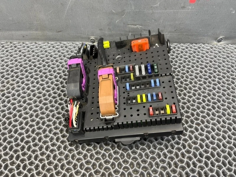 Блок предохранителей Volvo XC90 2010 30786646 2.4 D5244T4