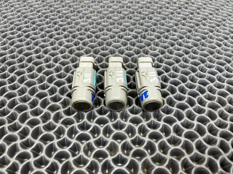 Датчик парковки Hyundai Grand Starex/H1 2008 957004H300GF 2.5 D4CB 8377905, задний