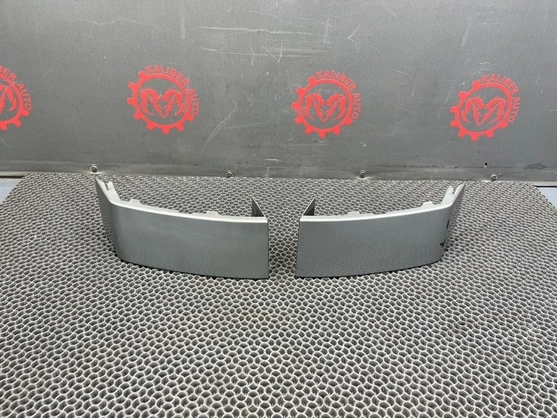 Накладка под фонарь Volvo XC90 2010 39871422 2.4 D5244T4, задняя